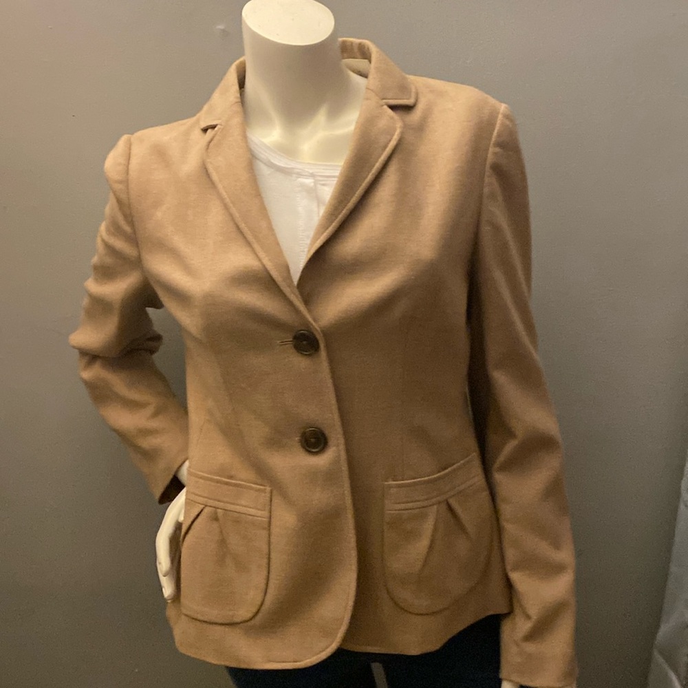 Banana Republic Blazer, tan Shell 90% Wool  3 % Spandex Lining Acetate